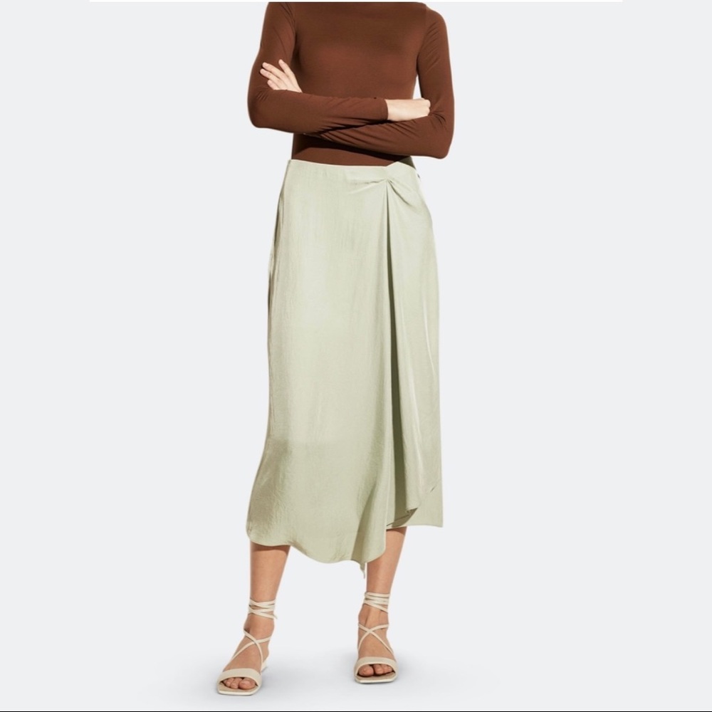 NWT Vince Handkerchief Hem Midi Skirt in Celery Size 8